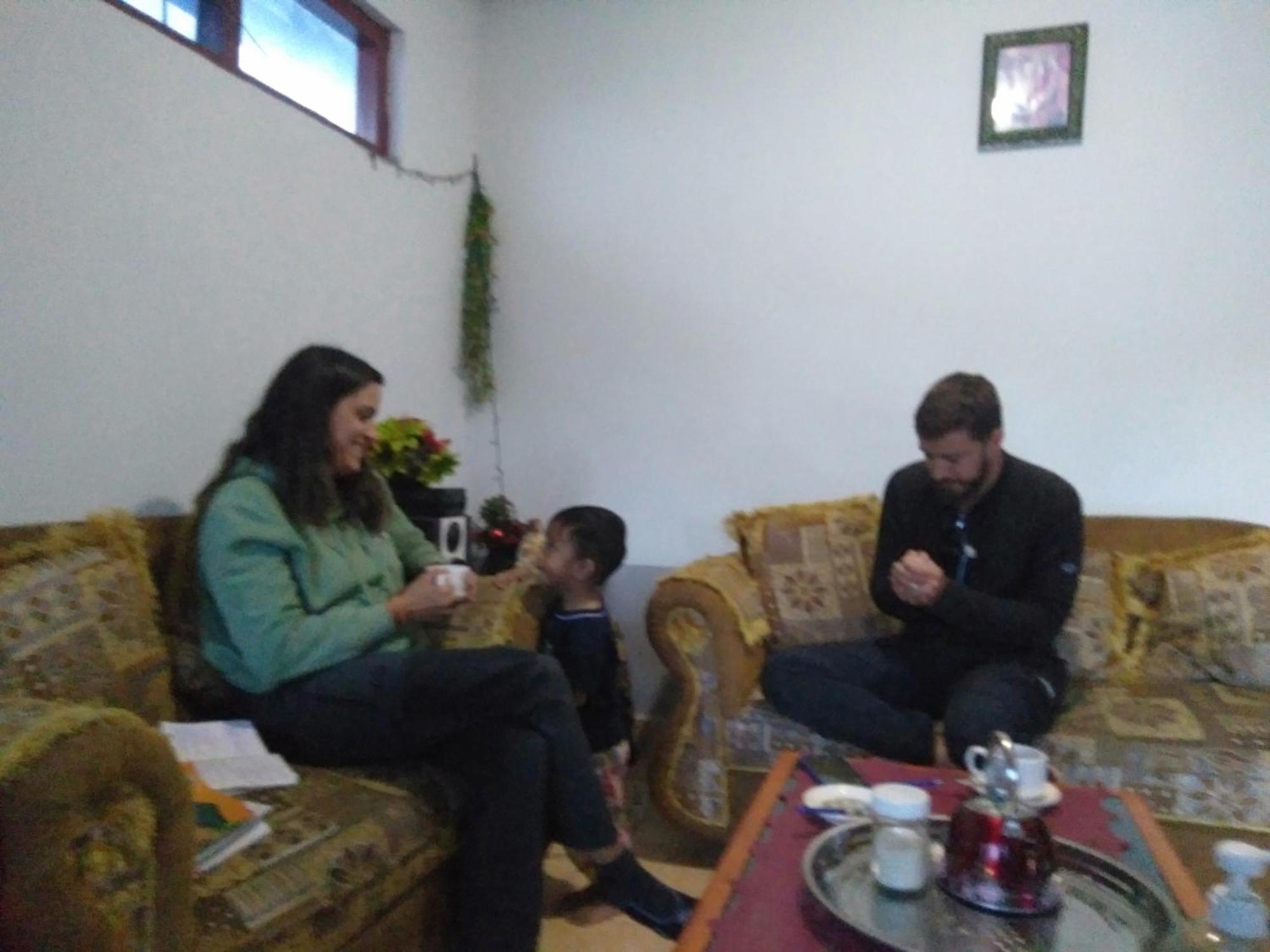 Arnolds Familly Homestay Bajawa エクステリア 写真