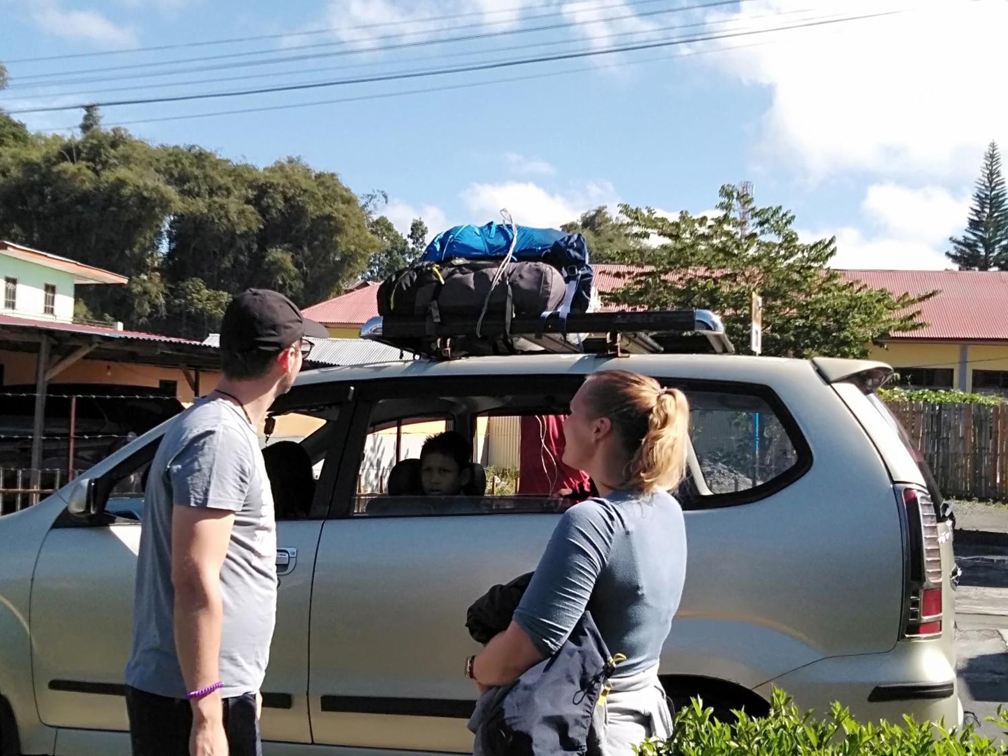 Arnolds Familly Homestay Bajawa 部屋 写真